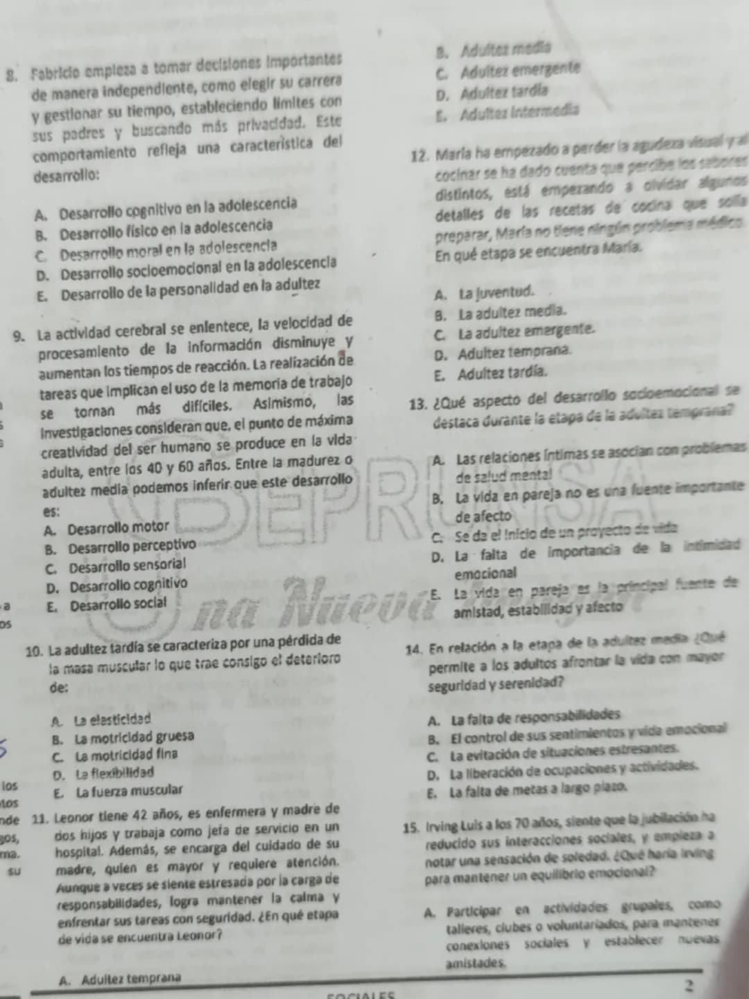 # 8. Fabricio empieza a tomar decisiones importantes
de manera independiente, como elegir su carrera
y gestionar su tiempo, estableciendo lí