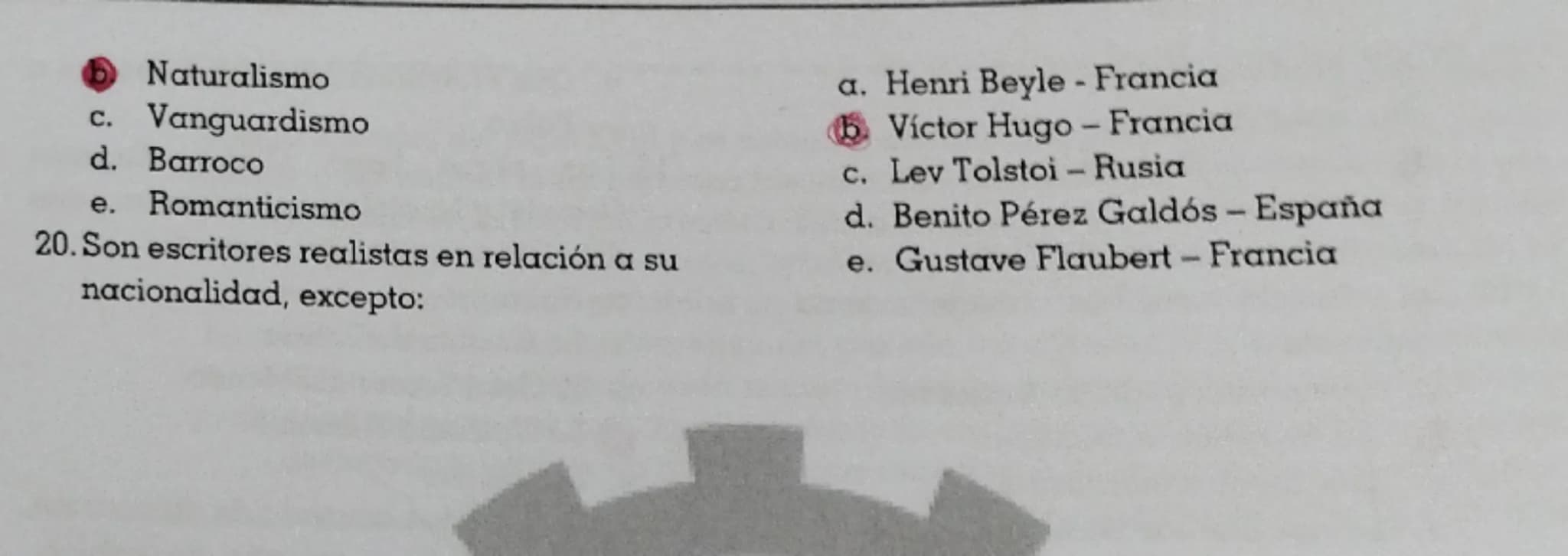 --- OCR Start ---
RUSOS
REALISMO
Surgió a finales del siglo XVIII y se extendió durante el siglo XIX, caracterizado por el
rechazo a las nor